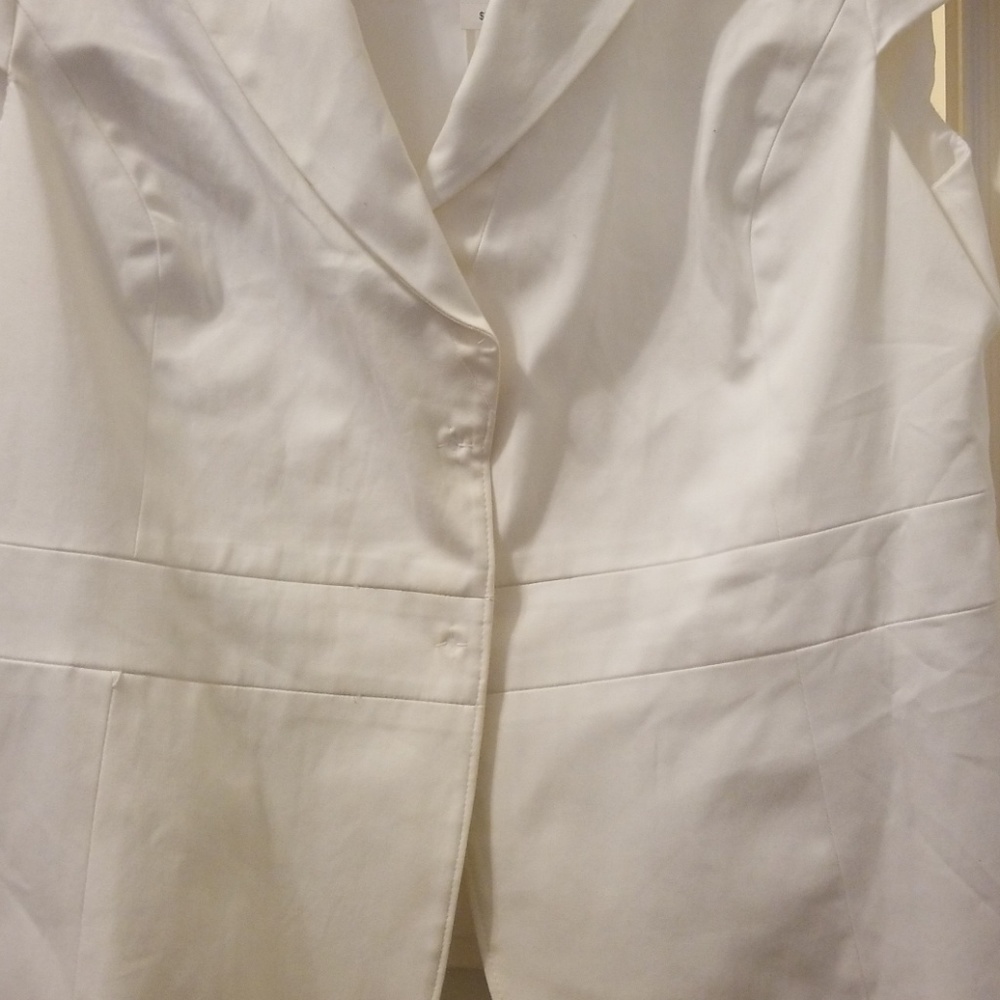 White Jacket - Picture 4 of 4